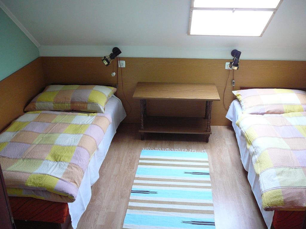 Tilesch Apartment Balatonberény Room photo